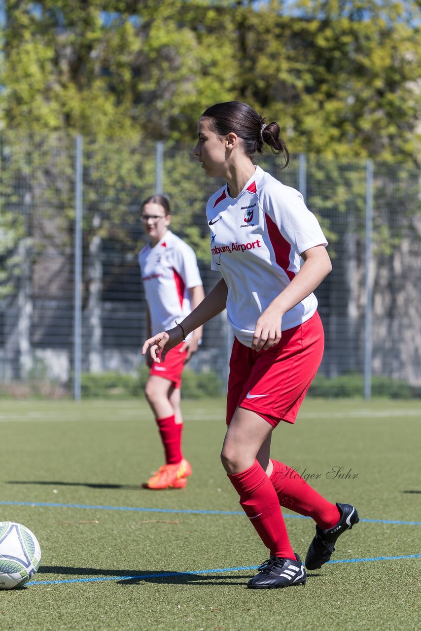 Bild 127 - wCJ Germania Schnelsen - Walddoerfer SV : Ergebnis: 0:6